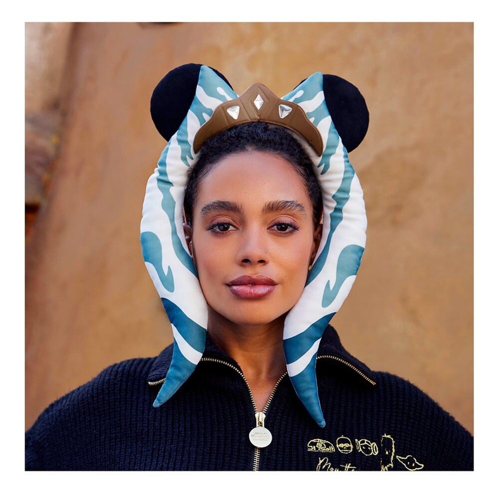 NWT Disney Parks Star Wars Ahsoka Tano Mickey Mouse Ears  Headband - Picture 3 of 3